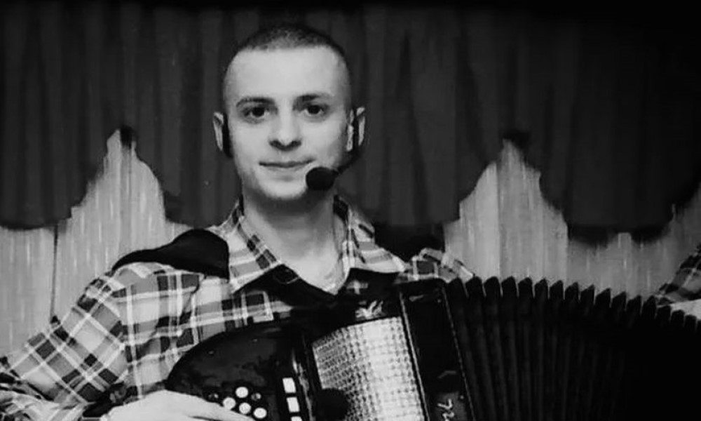 Omiljen među kolegama: Preminuo mladi harmonikaš