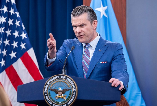 Haos u Trampovoj administraciji: Bez saglasnosti zaustavljena isporuka oružja Ukrajini