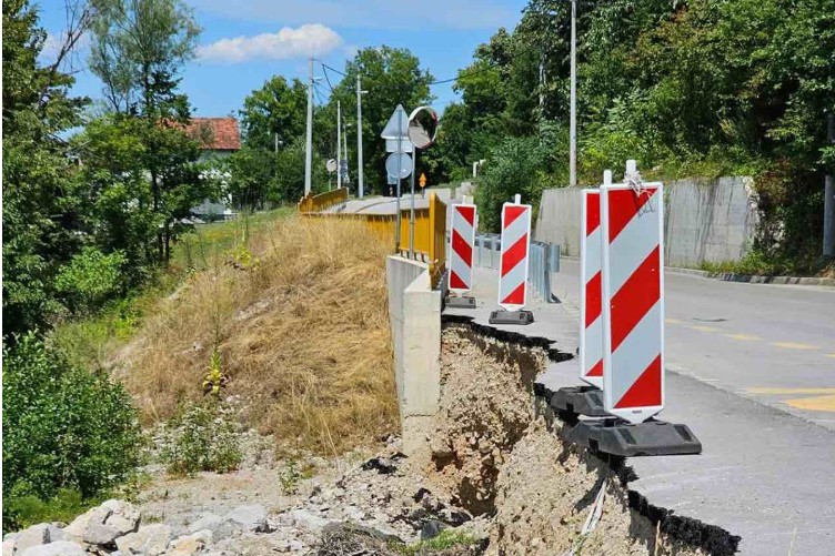 Put za Priječane nikad gori, opasan i za pješake i za vozače: “Zaboravljeni smo od svih”