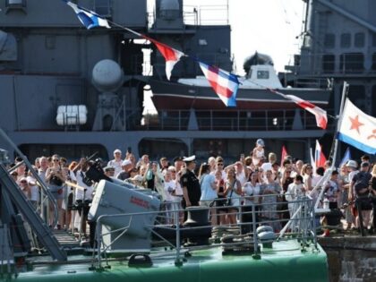 Ukrajina dronovima napala Sankt Peterburg tokom posjete Putina na Dan mornarice