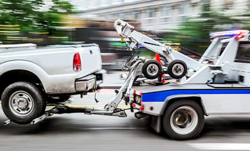 Policija “raskrinkala”! Lažna šlep služba tražila preko 10.000 evra da vrati automobil
