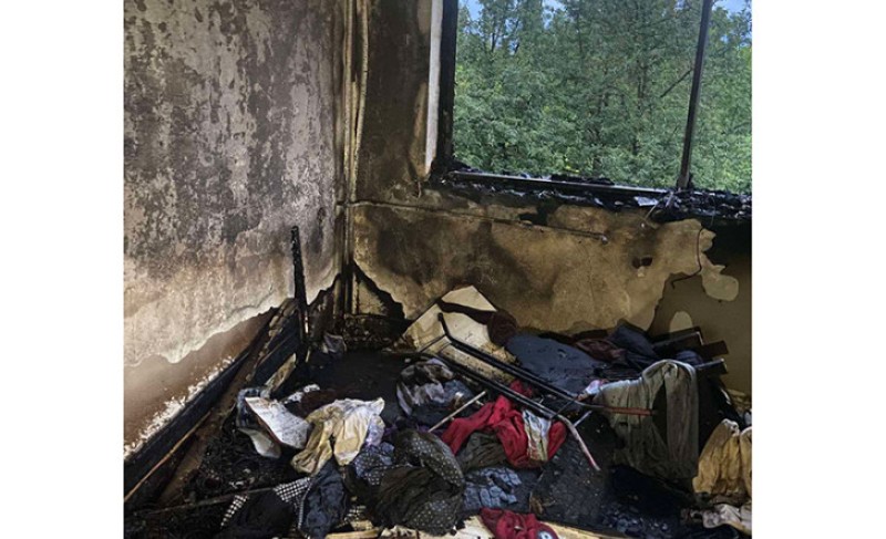 Planula vatra u stanu u Banjaluci: Na terenu bilo osam vatrogasaca FOTO