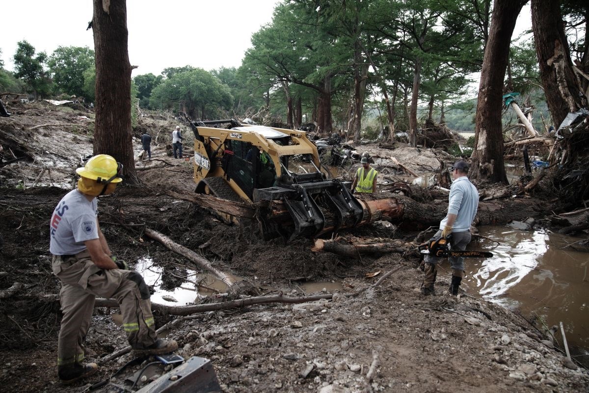 Potpuni haos u Americi! Nižu se upozorenja: Raste broj mrtvih