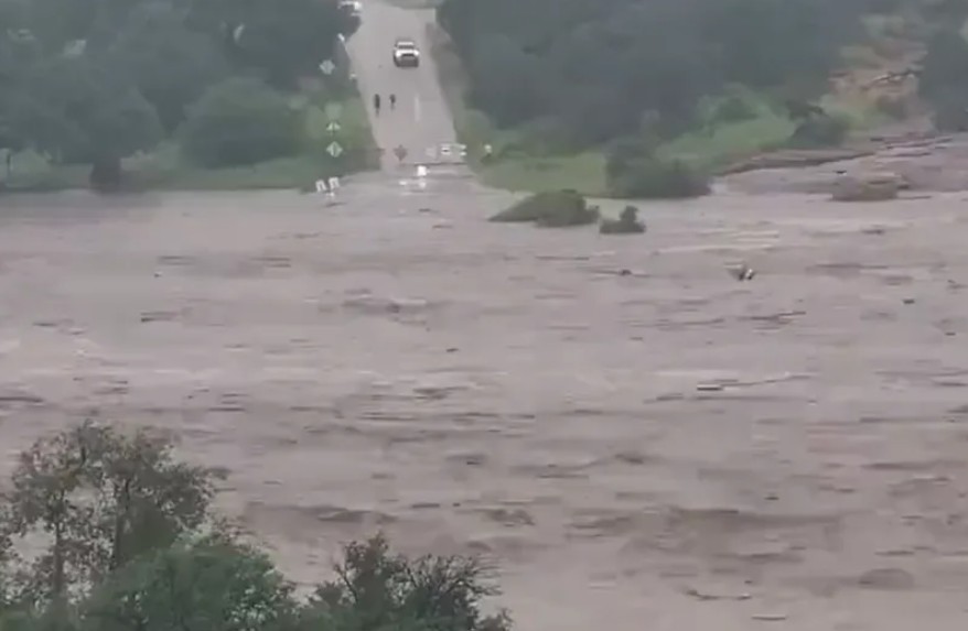 Raste broj žrtava u Teksasu: Da li su izdata adekvatna upozorenja na poplave?