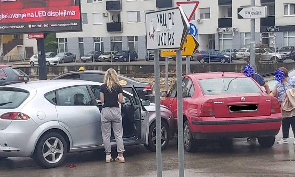 Izbjegavajte ovaj dio Banjaluke: Još jedna saobraćajka u kružnom toku