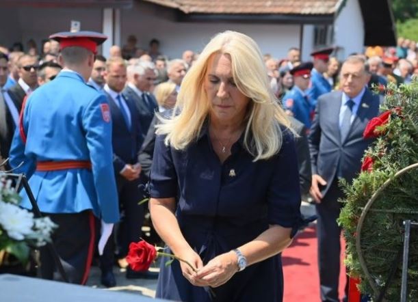 Cvijanovićeva u Bratuncu: Žrtve moramo sačuvati od zaborava i da se nikada više nikome ne ponovi