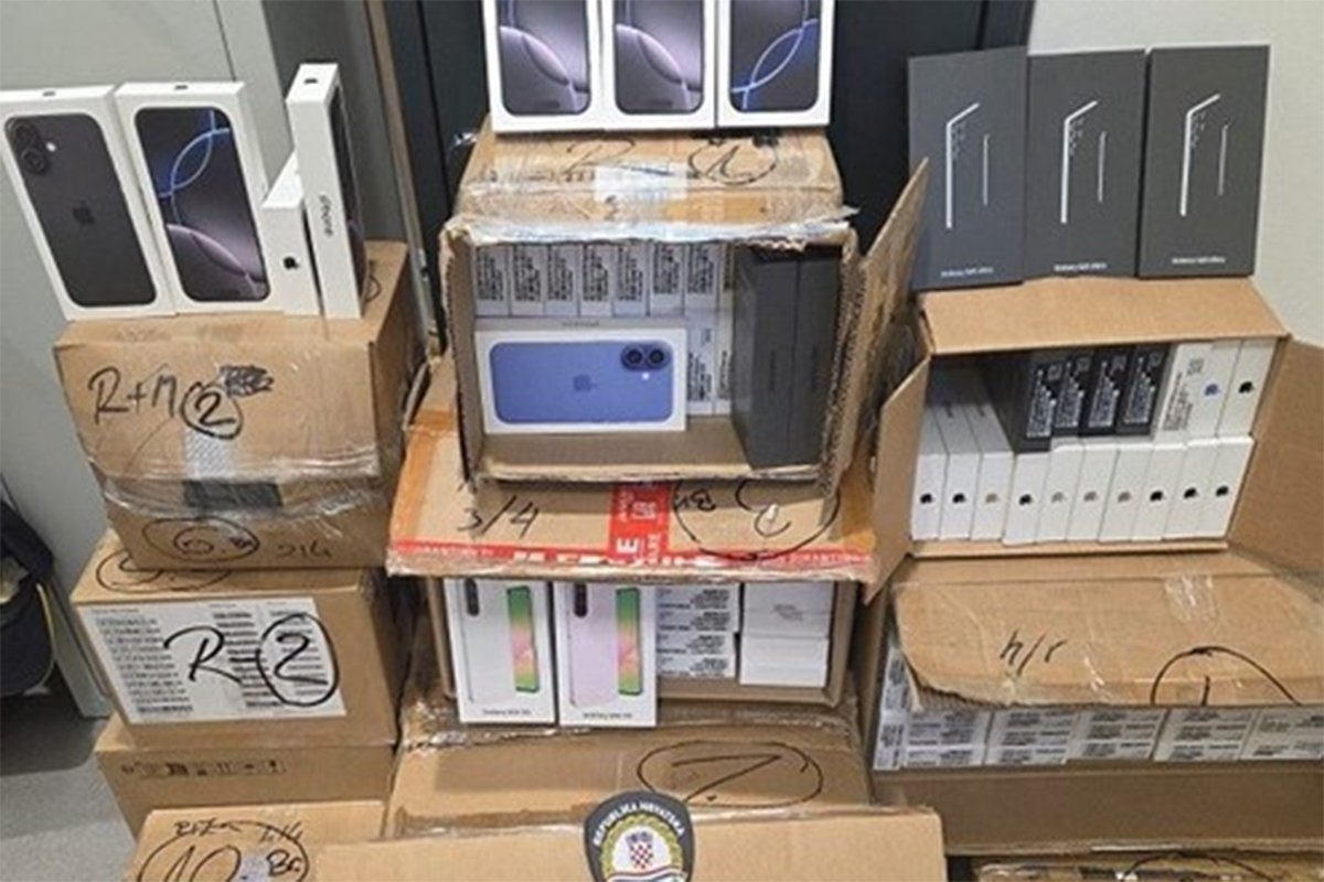 Prevozio 384 mobillna telefona: Vozaču iz BiH 12 hiljada evra kazne