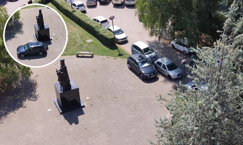 Haos sa parkingom učinio svoje: I trgovi u Banjaluci postali mjesta za četvorotočkaše FOTO/VIDEO