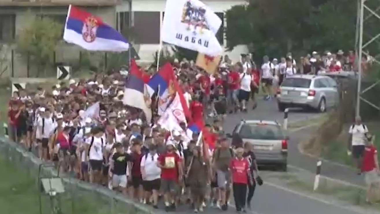 Poštovanje tradicije: Više od 2.000 ljudi u Cerskom maršu u čast predaka