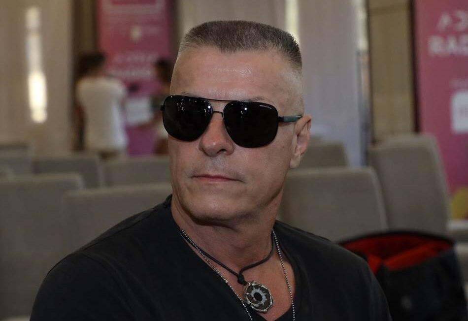 “Igraće glavnog mafijaša”: Pjevač dobio ulogu u seriji, a malo ko zna da je završio ovaj teški državni fakultet