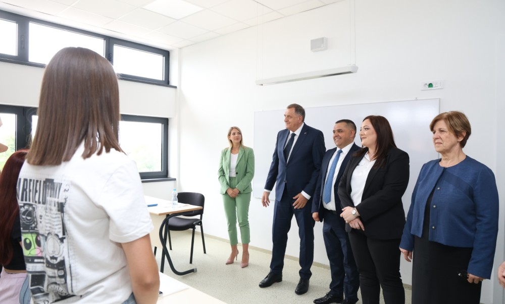 Dodik poručio iz Laktaša: Samo narod koji ulaže u obrazovanje ima sigurnu budućnost