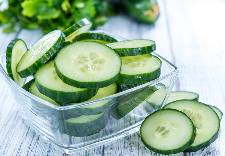 Otkriveno zašto se pakuju u plastičnu foliju: Ovo je istina o krastavcima iz marketa