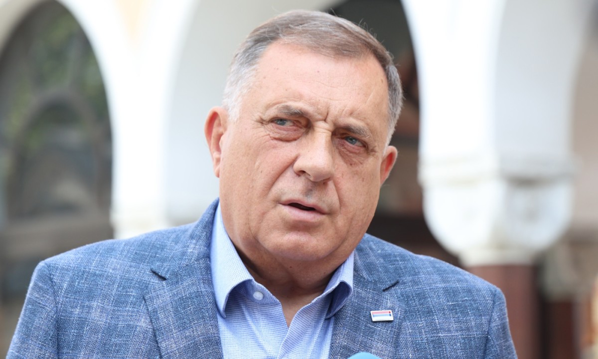 Dodik pred sutrašnju sjednicu Parlamenta u Sarajevu: Mislim da taj budžet neće proći