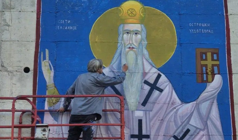 Ispraća putnike: Naslikan prvi mural posvećen Svetom Vasiliju Ostroškom