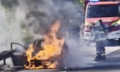 Vatra “progutala” vozilo: Zapalio se automobil na auto-putu Banjaluka-Prnjavor VIDEO