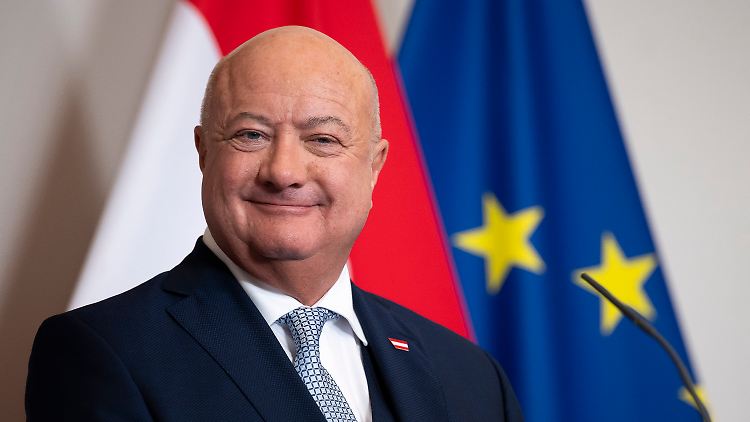 Zvanična posjeta: Austrijski kancelar stiže u Srbiju