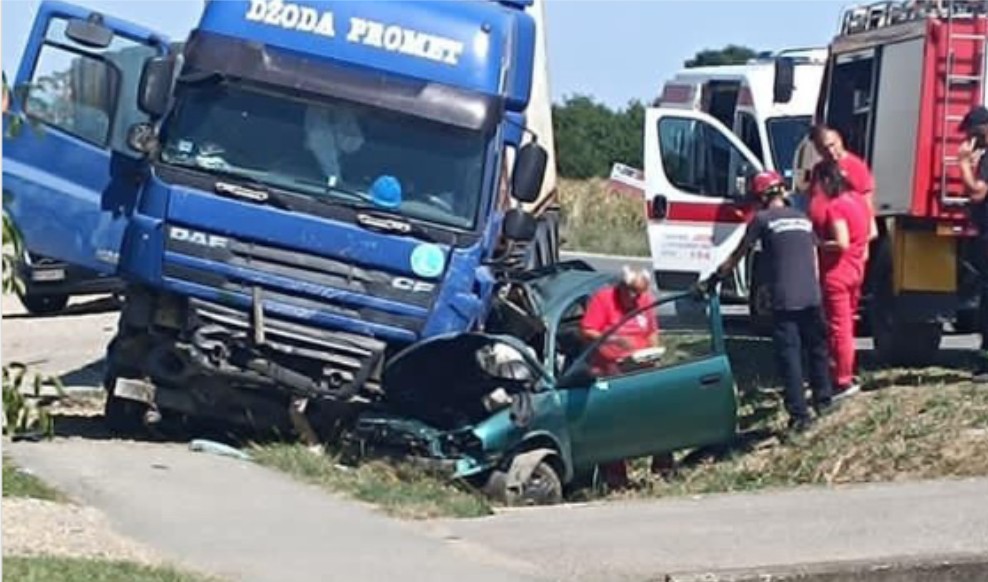 Otac naišao na udes: U jezivoj nesreći poginuli braća Petar (19) i Lazar (17)