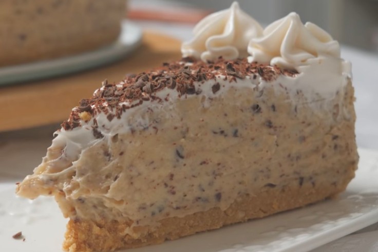 Da prste poližeš: Luda torta bez mlijeka i jaja, gotova za tren