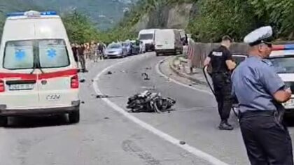 Put Jablanica-Mostar zatvoren u oba pravca: Motociklista sletio u korito Neretve i poginuo