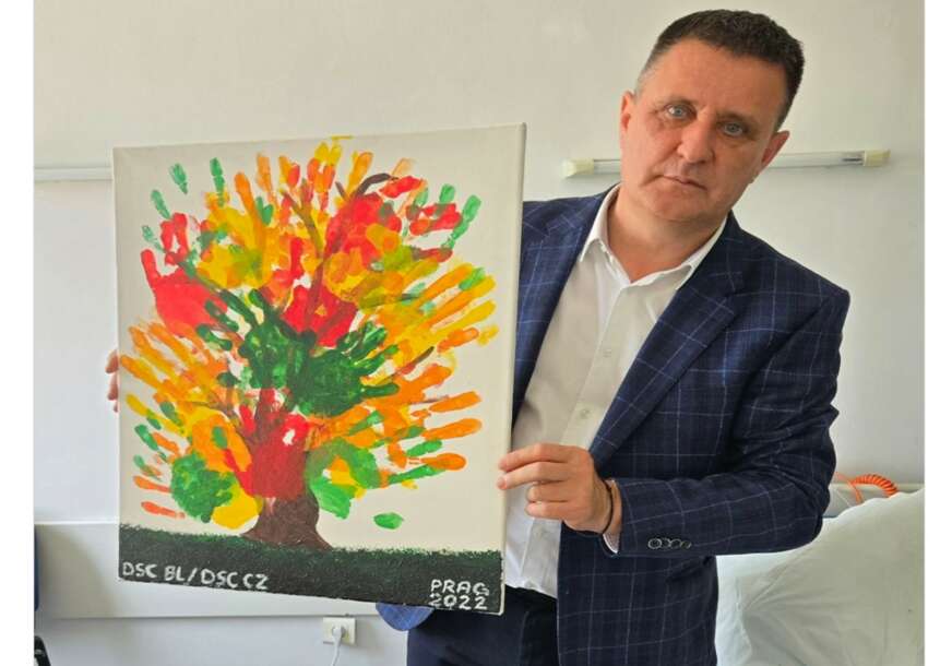 Đajić posjetio Halida Bešlića u bolnici: “Ponovo ćemo se zajedno radovati životu”