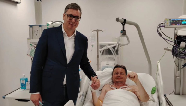 Vučić posjetio ministra Glišića u bolnici: “Darko nesalomivi” FOTO