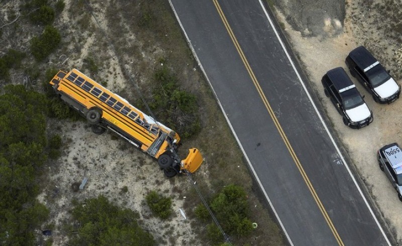Školski autobus sletio sa puta! Djevojčica poginula, 11 osoba povrijeđeno