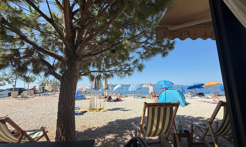 Baška Voda je omiljena za turiste iz BiH: Pogledajte kakve su cijene