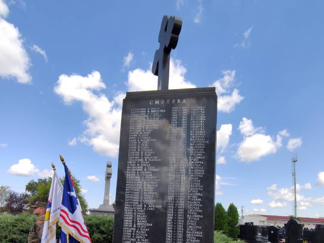 Parastos na gradskom groblju Pučile kod Bijeljine: Obilježavanje 33 godine od Bitke za Smoluću