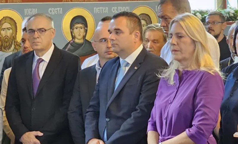 Za aktivno učešće u životu crkve: Cvijanovićevoj i Miličeviću uručen Orden Svetog Save