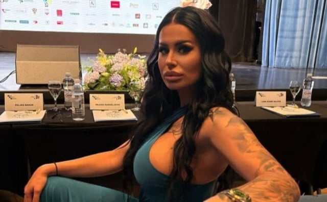 Prijedorčanka napravila haos u Zagrebu: Autom blokirala tramvaj pa se potukla s vozačem VIDEO