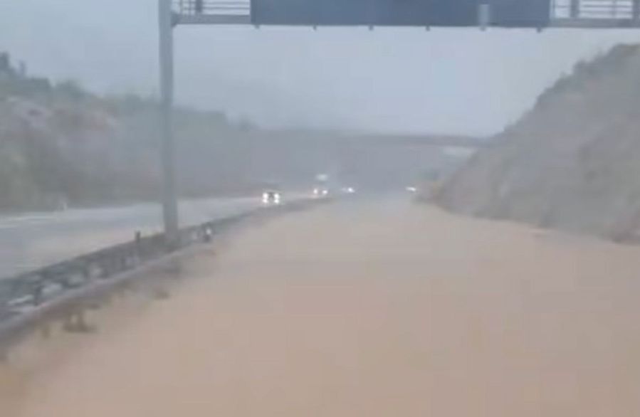 Potop u Dalmaciji, intervenisali vatrogasci VIDEO