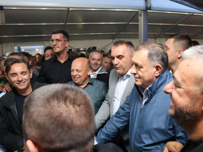 Dodik u Stričićima na 60. jubilarnom “Kočićevom zboru”