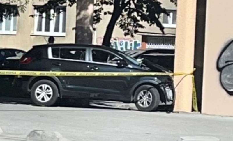 Autom se zabio u stub nakon nesreće: Žena iz BiH zadobila teške tjelesne povrede