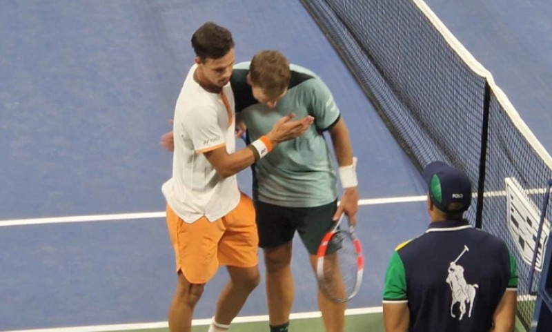 U naletu bijesa uništio svoj reket: Bolan poraz Međedovića na startu US opena