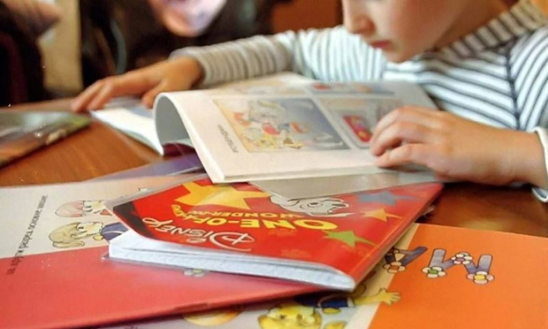 Bliži se početak nove školske godine: U knjižarama su već gužve, a evo kakve su cijene