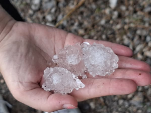 Olujno nevrijeme praćeno gradom pogodilo Sloveniju i sjever Italije VIDEO