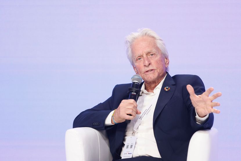 Majkl Daglas je jednu stvar primijetio i saznao da ima rak: Dobio ga je usljed intimnog odnosa, a evo i kako…