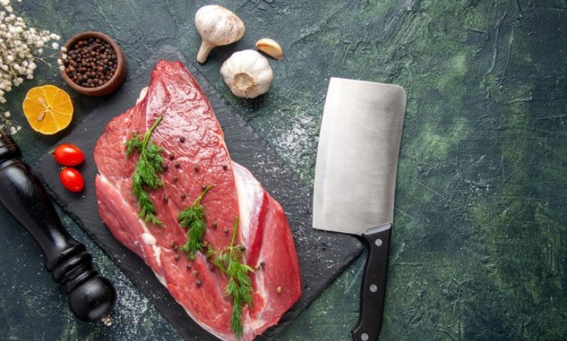 Treba li meso oprati prije kuvanja? Stručnjaci “progovorili” i dali konačan odgovor