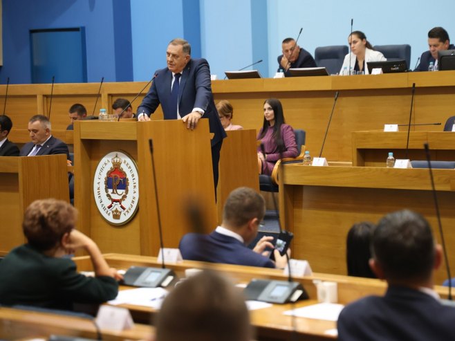 Dodik na posebnoj sjednici: Crnadak agent stranih službi, Vukanović nacionalno zlo