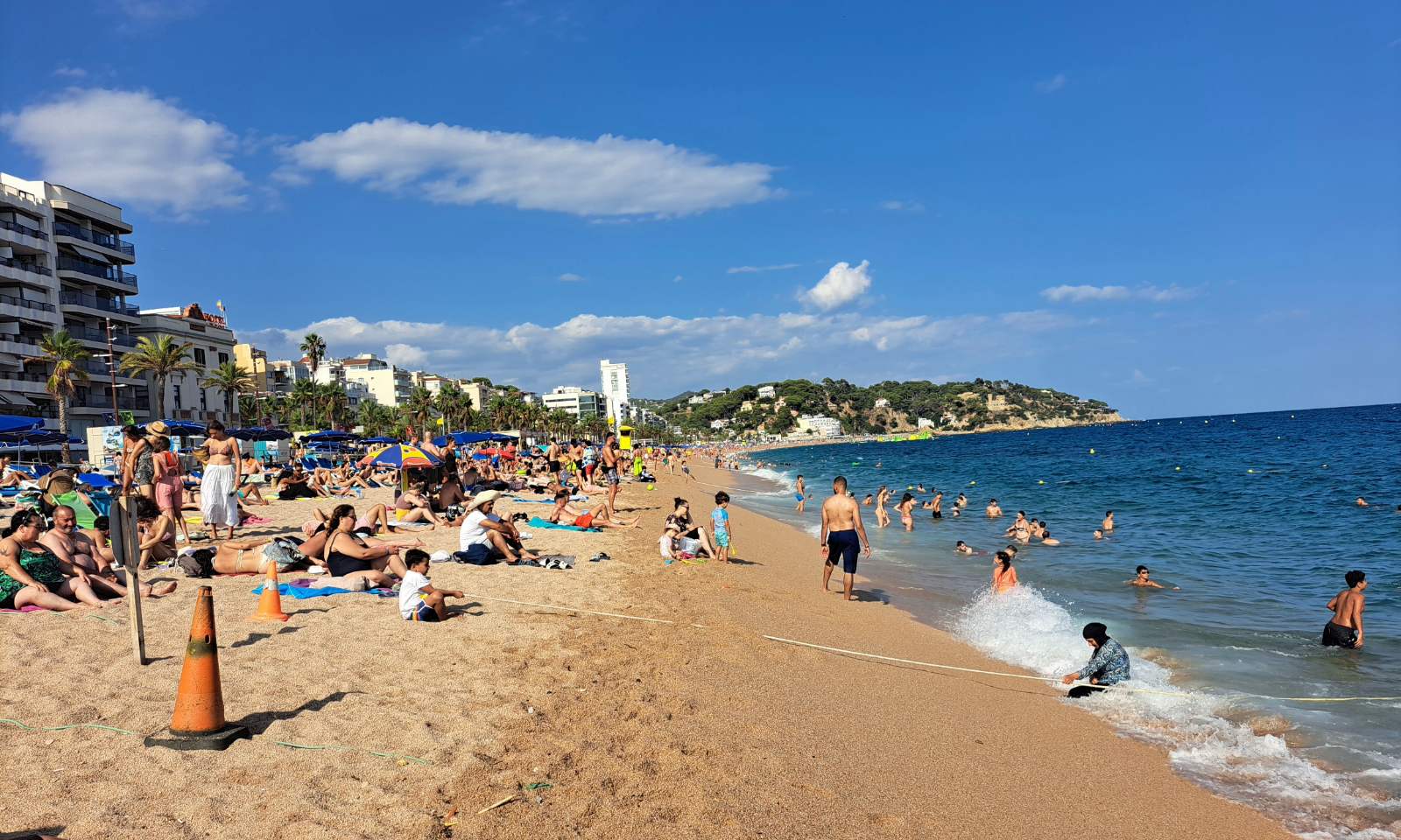 Rekordne visoke temperature: More “gori” na španskoj obali