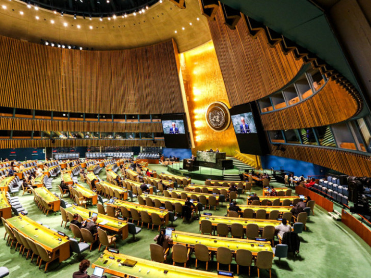 Američki diplomata upozorio na sankcije: Napadi na civile moraju odmah prestati