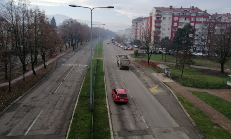 Stanje na putevima u BiH jutros ovako: Mjestimično mokri i klizavi kolovozi na sjeverozapadu