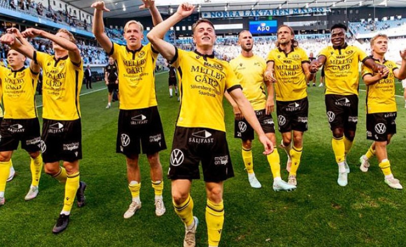 Nevjerovatna fudbalska priča: U vrhu lige klub iz sela s 813 stanovnika FOTO