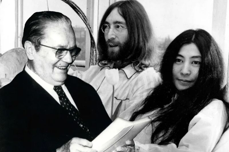 Član “Bitlsa” Josipu Brozu Titu poslao pismo sa velikom molbom: Koverta je sadržala i čudan poklon