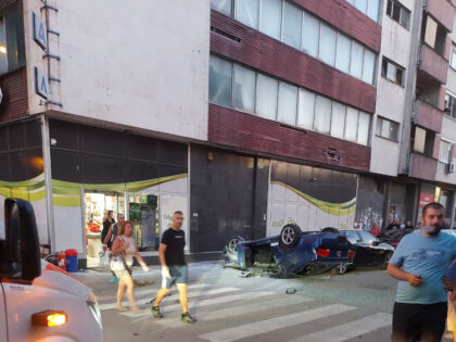 Snimak udesa u Banjaluci: Žena u zadnji čas izbjegla sigurnu smrt UZNEMIRUJUĆI VIDEO
