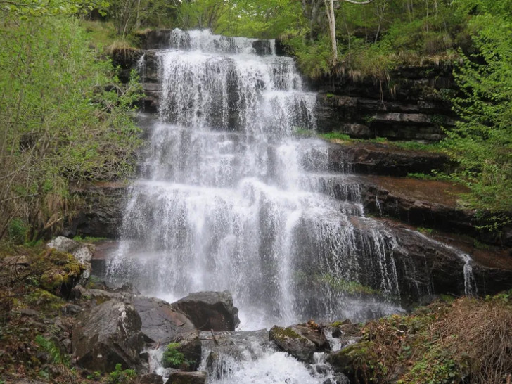 Detalji užasne tragedije na Staroj planini: Roditelji izvukli mrtvog sina, udarac u stijenu bio koban