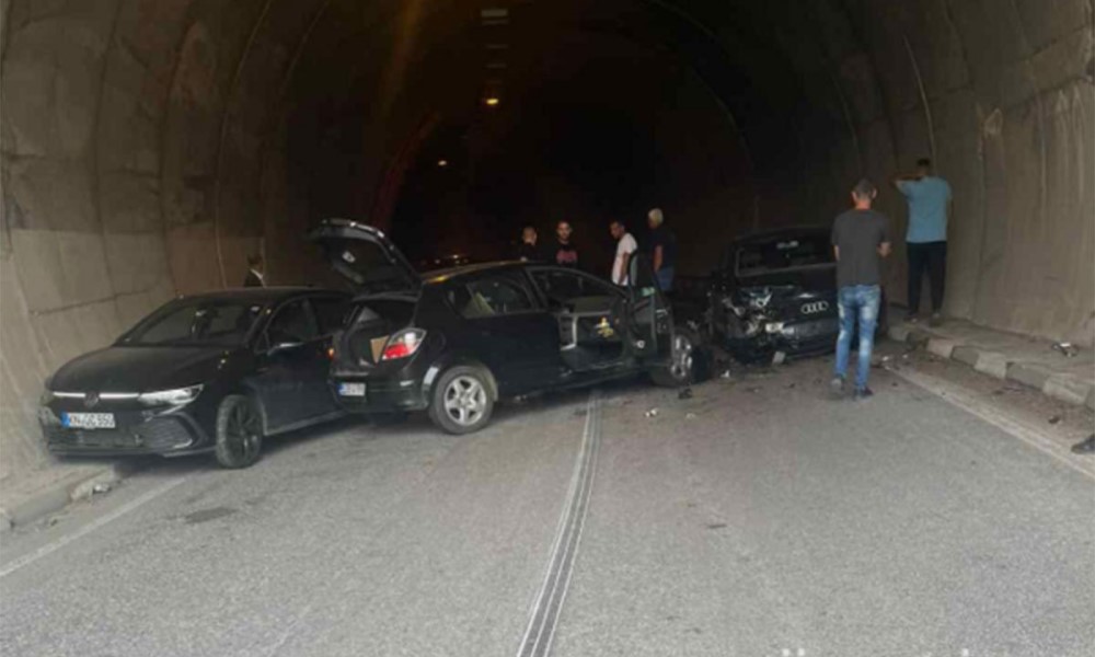 Lančani sudar u tunelu: Povrijeđeno više osoba