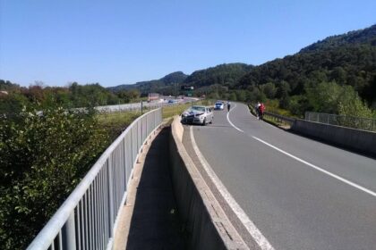 Sudar autombila i motocikla: Saobraćajka u ovom dijelu Srpske