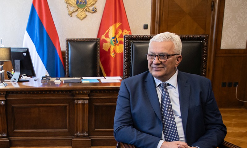 Mandić čestitao Dan srpskog jedinistva: Poštovati tradiciju i njegovati bratsku slogu