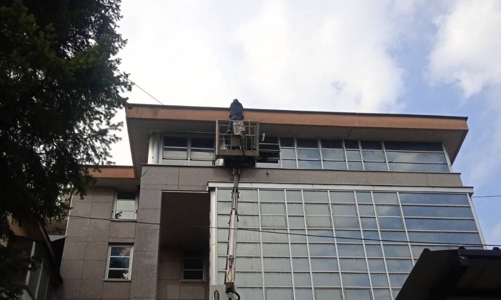 Spasavanje sa visine: Banjalučki vatrogasci u neobičnoj akciji FOTO